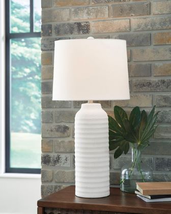 L243674 Vauville
Pair - 26" tall