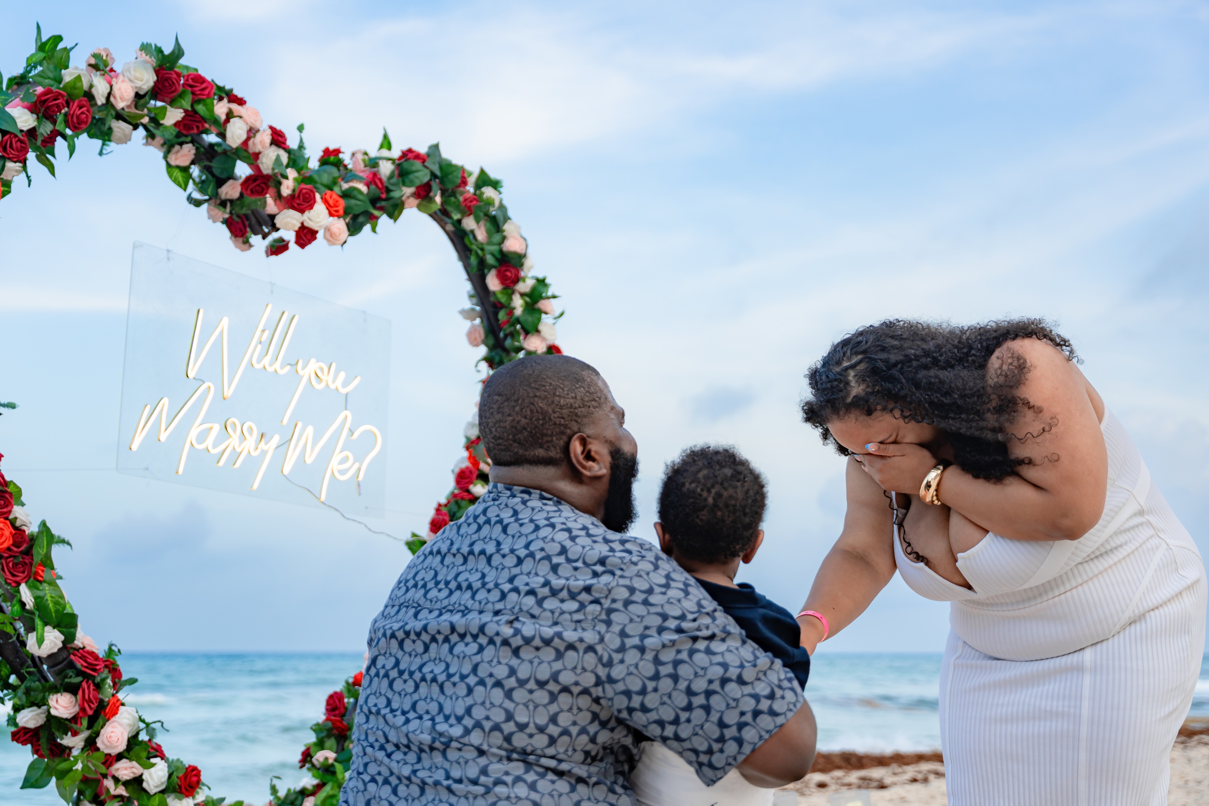 https://0201.nccdn.net/1_2/000/000/089/d48/destination-proposal-photography17.jpg