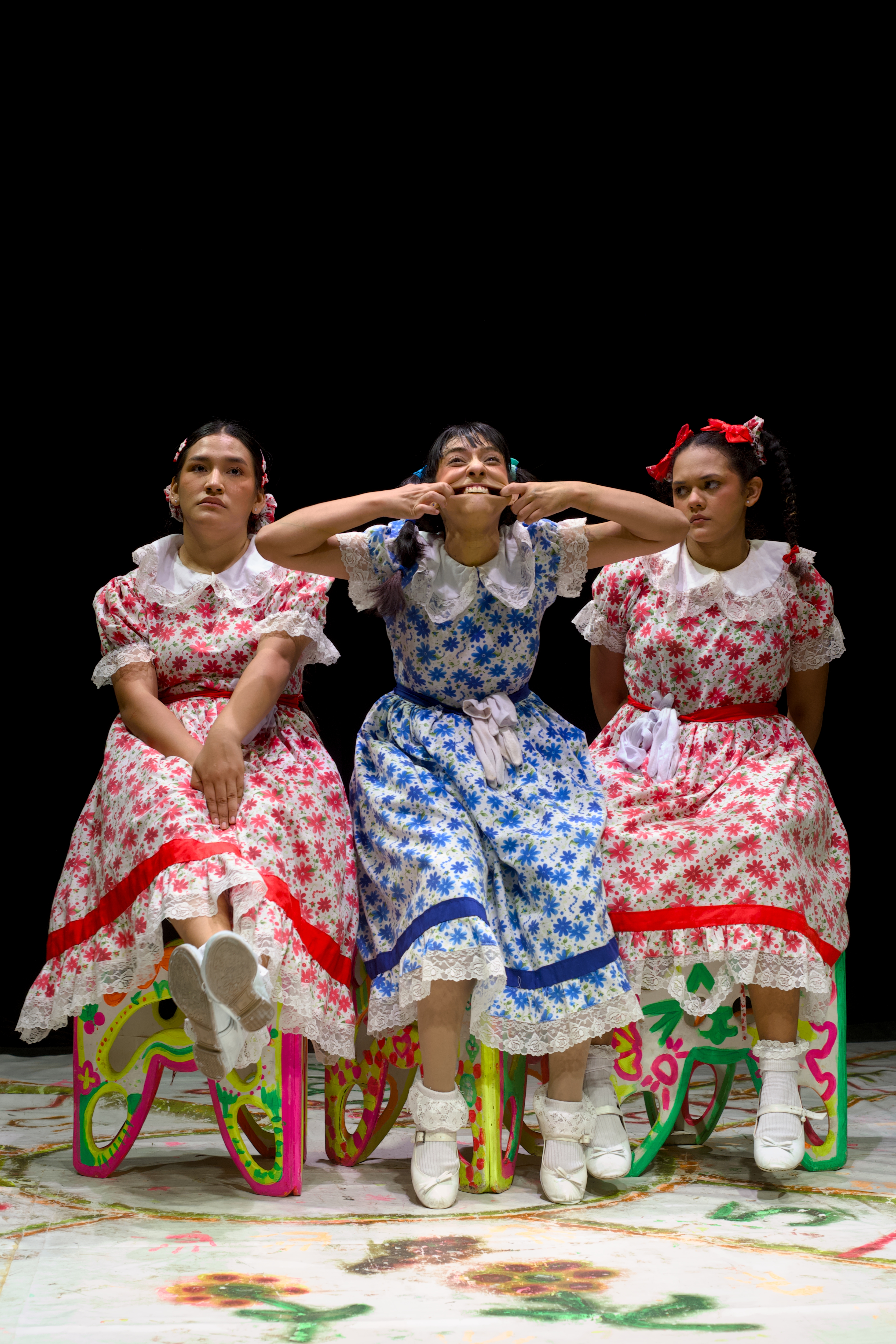 https://0201.nccdn.net/1_2/000/000/089/d5d/los-gaticos--2-.jpg