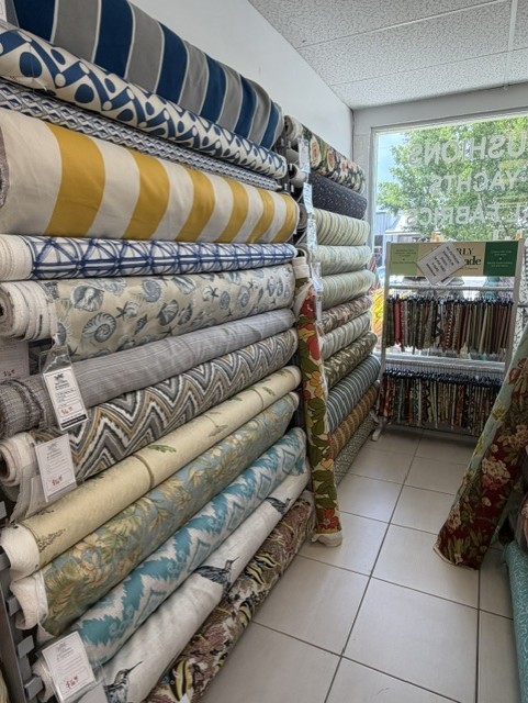 https://0201.nccdn.net/1_2/000/000/08a/a3d/showroom2.jpg