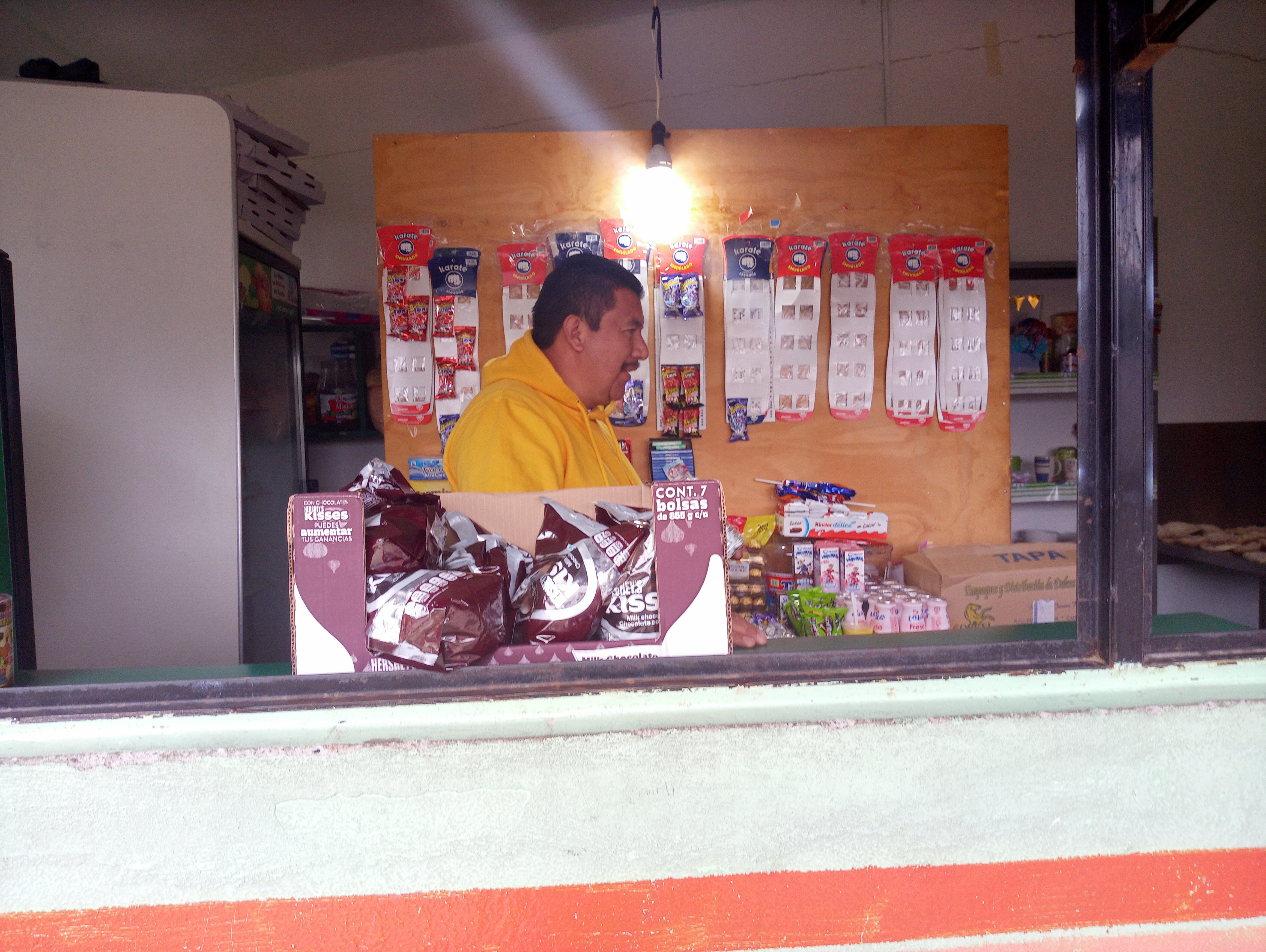 LA TIENDA ESCOLAR BUENA ONDA SE PUSO CON LOS ALIMENTOS