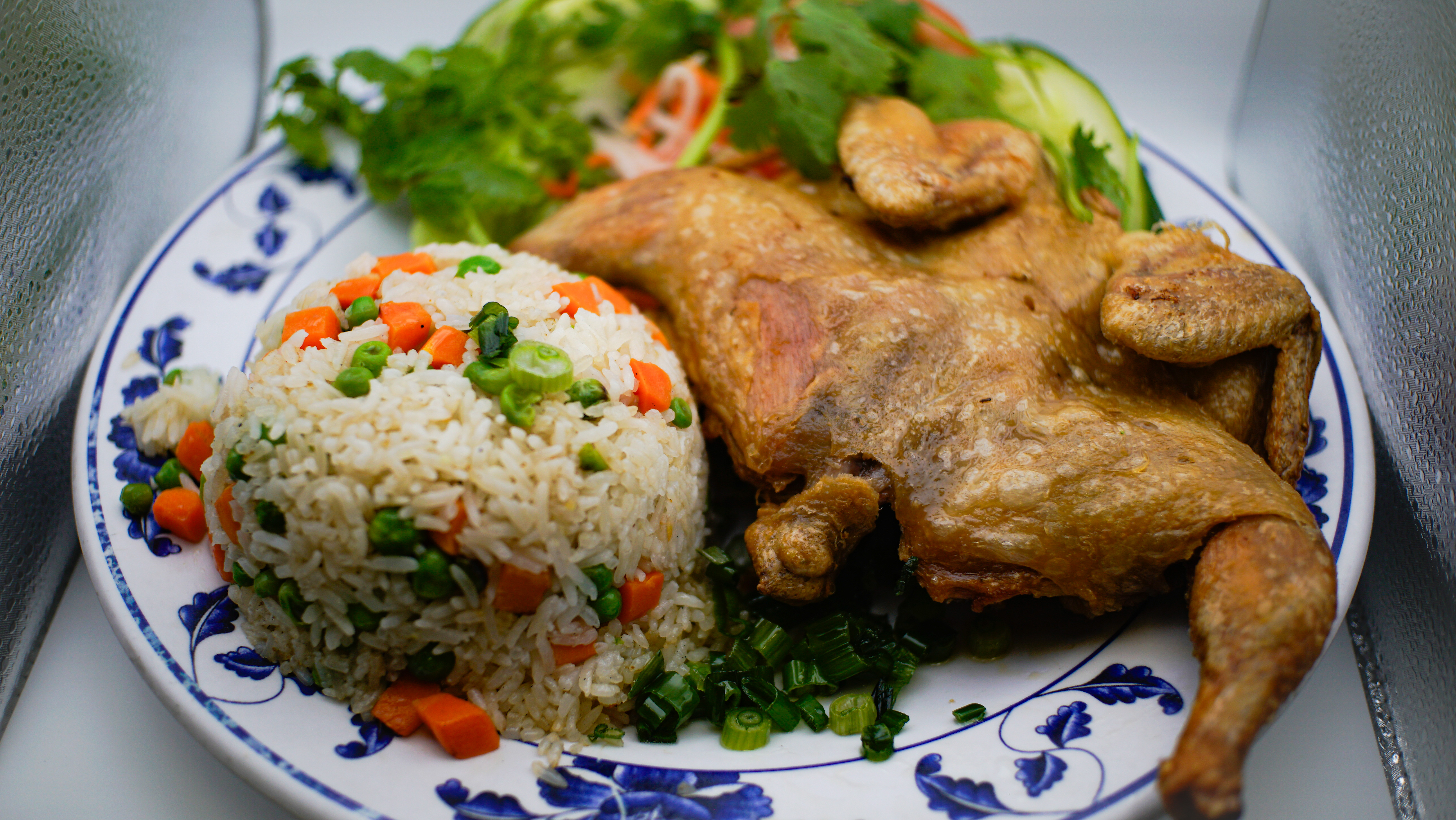 10C. COM GA HEN CHIEN DON 