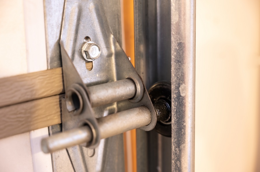 Why It Isn T Ideal To Repair Your Garage Door By Yourself