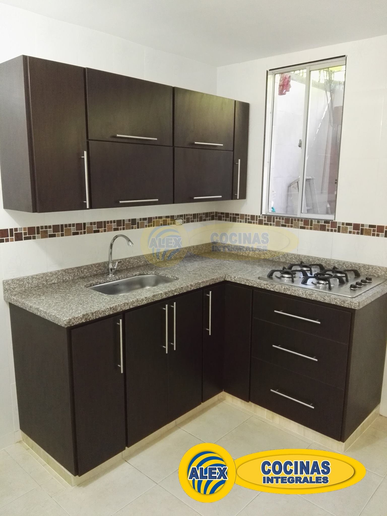 Cocina en L color Wengue