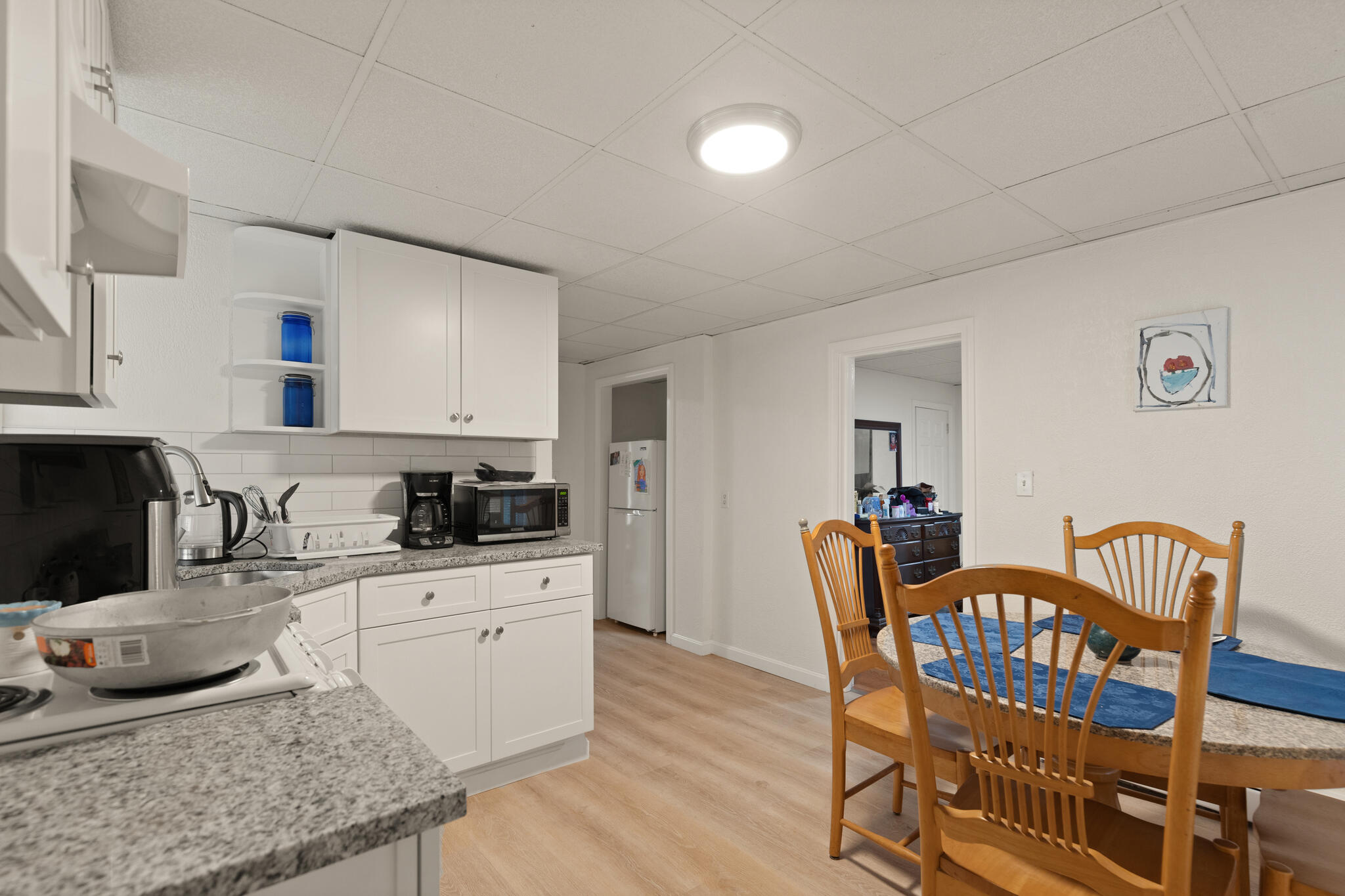 https://0201.nccdn.net/1_2/000/000/08d/2b4/7-bridge-st-danvers-ma-01923-usa-020-021-kitchen9-mls_size.jpg