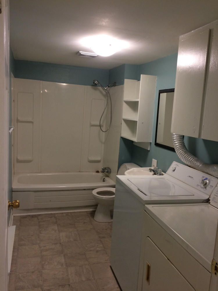 28 Wentworth #1 Bathroom