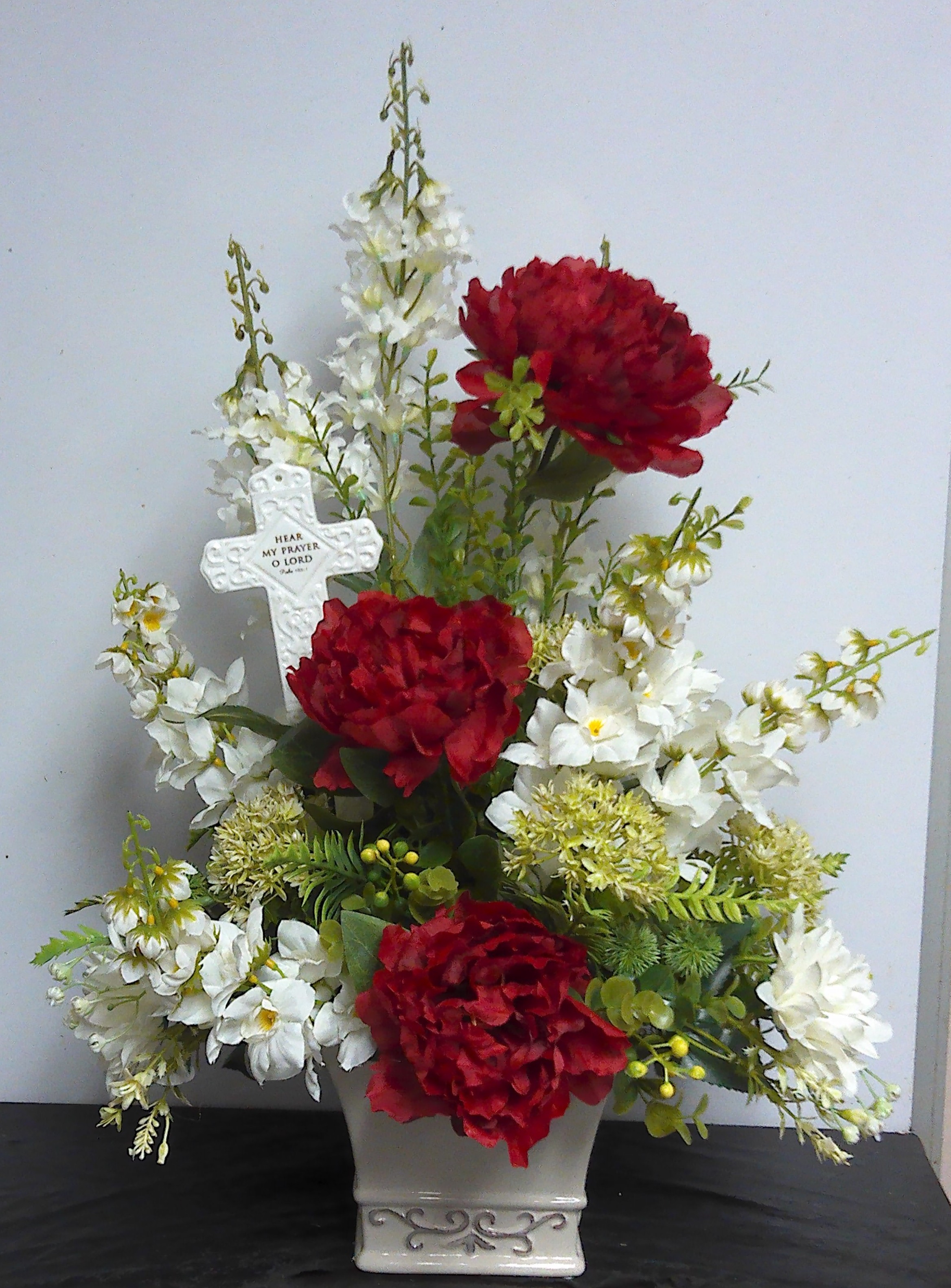 (47)  "Silk" Designer Arrangement
W/ Cross (Red & White)
$70.00