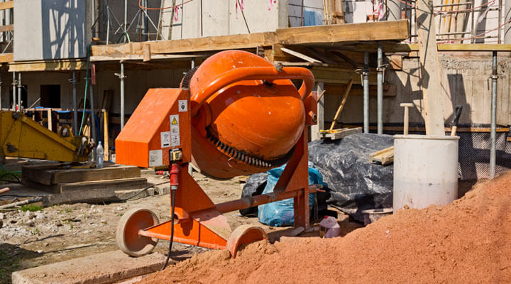 Renta de Maquinaria para la Construcción - REVOLVEDORAS