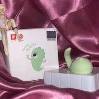 MR GODZILA DE MR PUB VIBRADOR INTERACTIVO QUE FUNCIONA CON APP DE CELULAR DISPONIBLE PARA SISTEMAS IOS Y ANDROID, DESDE CUALQUIER LUGAR DEL MUNDO POODRAS JUGAR CON TU PAREJA, CUENTA CON 7 FRECUENCIAS DE VIBRACION DIFERENTES Y MUY FACIL DE MANEJAR, RECARGABLE Y RESISTENTE AL AGUA 
$ 250.000