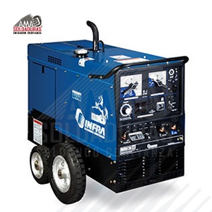 BRONCO 255 K XD

Categoría: Soldadoras tipo generador
Trabajo: Industrial
Salida auxiliar: 11,000 watts pico
Motor: Kohler 23 HP, a gasolina
Rango de amperaje de soldadura:	45-250 A, CA
45-250 A, CD
Ciclo de trabajo: 100%
Suelda con: Soldar con electrodo revestido (SMAW) CA, en diámetro de 2.4 a 4.8 mm (3/32” a 3/16”). Soldar con electrodo revestido (SMAW) CD en diámetro de 1.6 a 4.0 mm (1/16” a 5/32”).                                                                   Soldadura TIG (GTAW) CA y CD, con unidad separada de alta frecuencia para el arranque y estabilización del arco. (opcional). Soldadura con microalambre (GMAW) en diámetro de 0.8, 0.9, 1.2 mm (0.030”, 0.035” y 0.045”) con tranferencia de corto circuito. Soldadura tubular (FCAW) con alimentador S-302 (opcional), o para potencial constante en diámetro de 0.8 a 1.6 mm (0.030” a 1/16”). Aluminio MIG en diámetro de 0.9, 1.3 y 1.6 mm (0.035”, 0.052” y 1/16”) requiere el uso de la antorcha Push Pull (opcional).