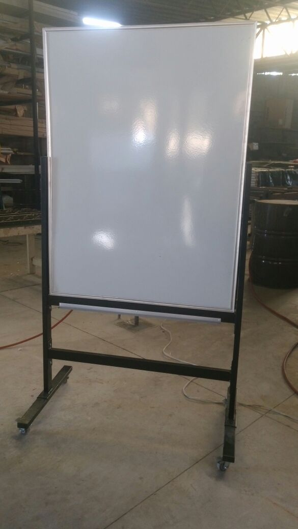 PIZARRON CON PEDESTAL