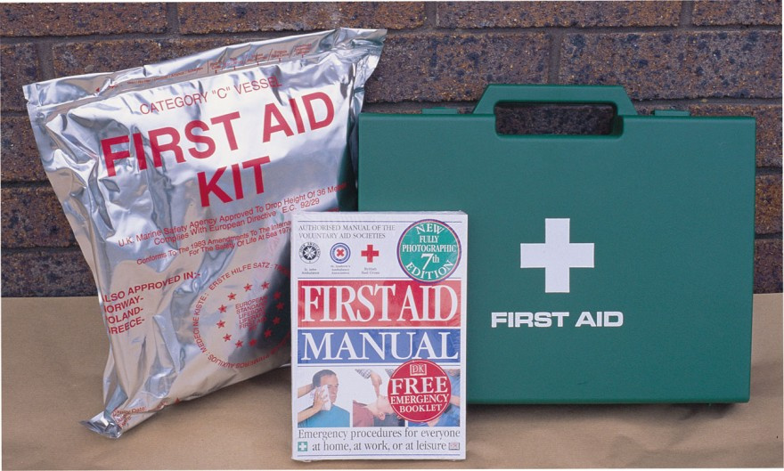 https://0201.nccdn.net/1_2/000/000/08e/707/First-Aid-Kit-880x529-880x529.jpg