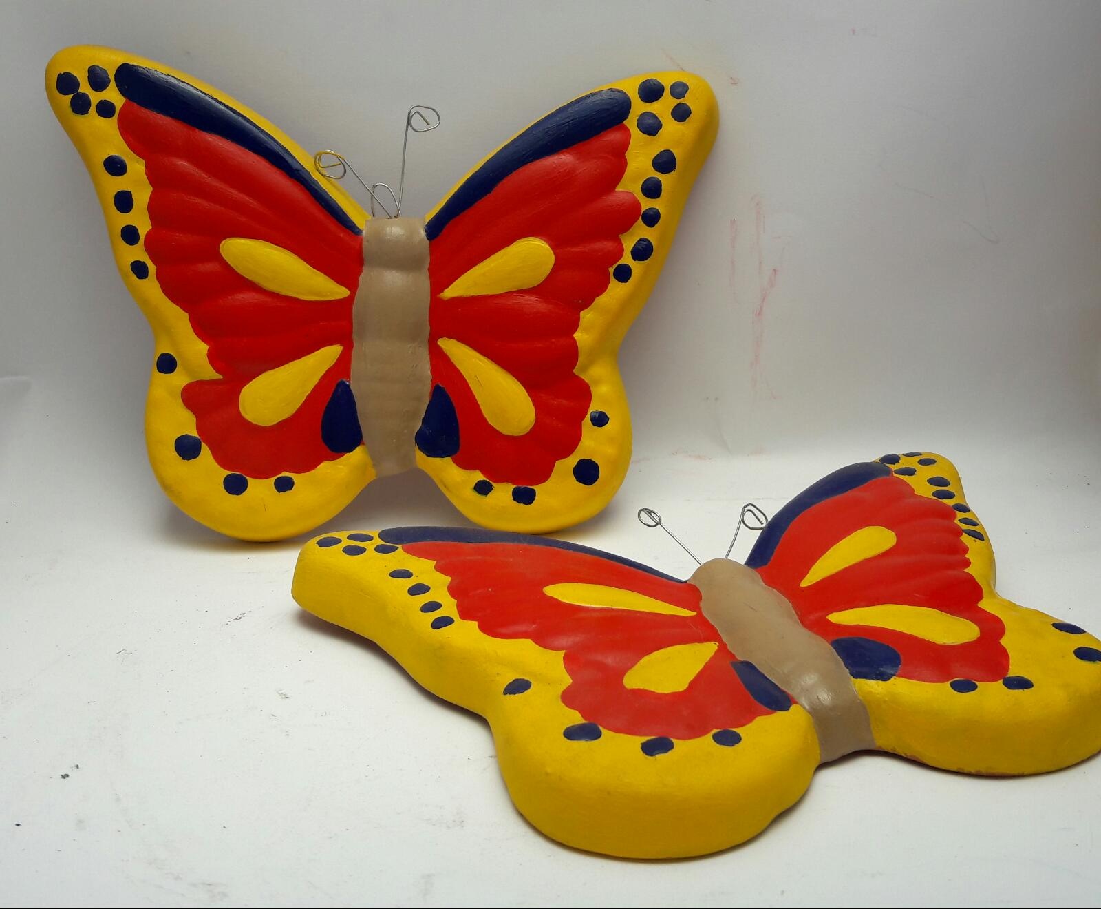 https://0201.nccdn.net/1_2/000/000/08f/029/Mariposas-Naranjas-1600x1320.jpg