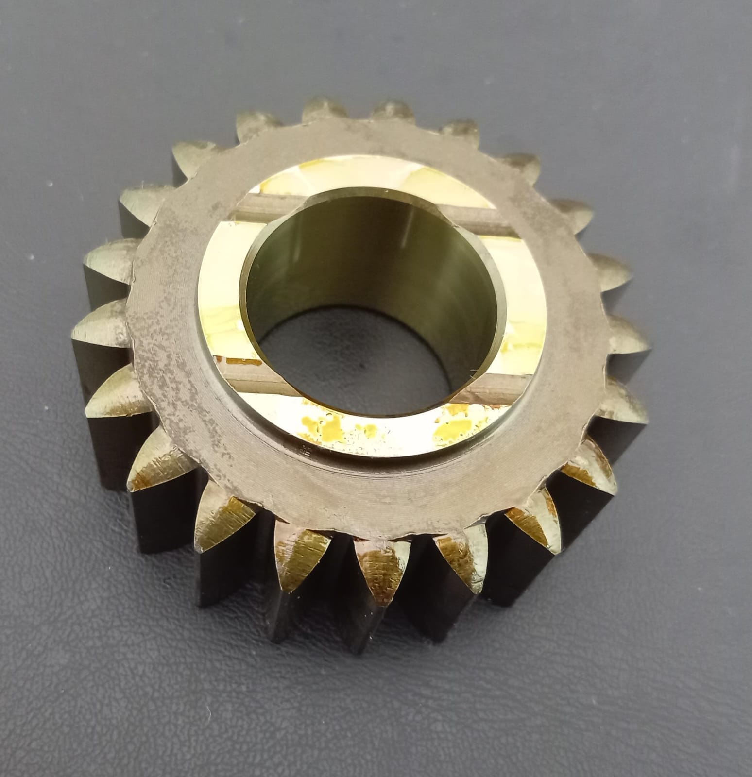 (D21)
ENGRANE REVERSA
21 DIENTES
AGOTADO
