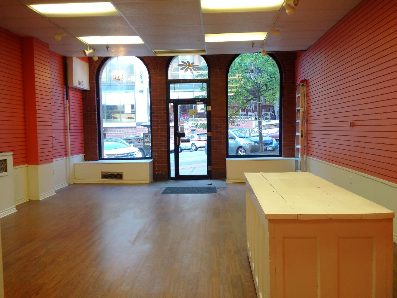 Parrtown Place Storefront