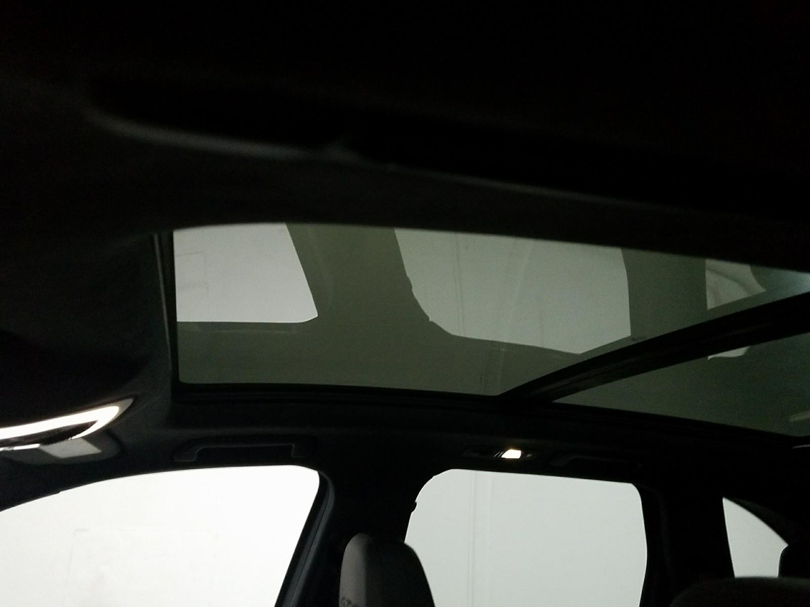 SUNROOF