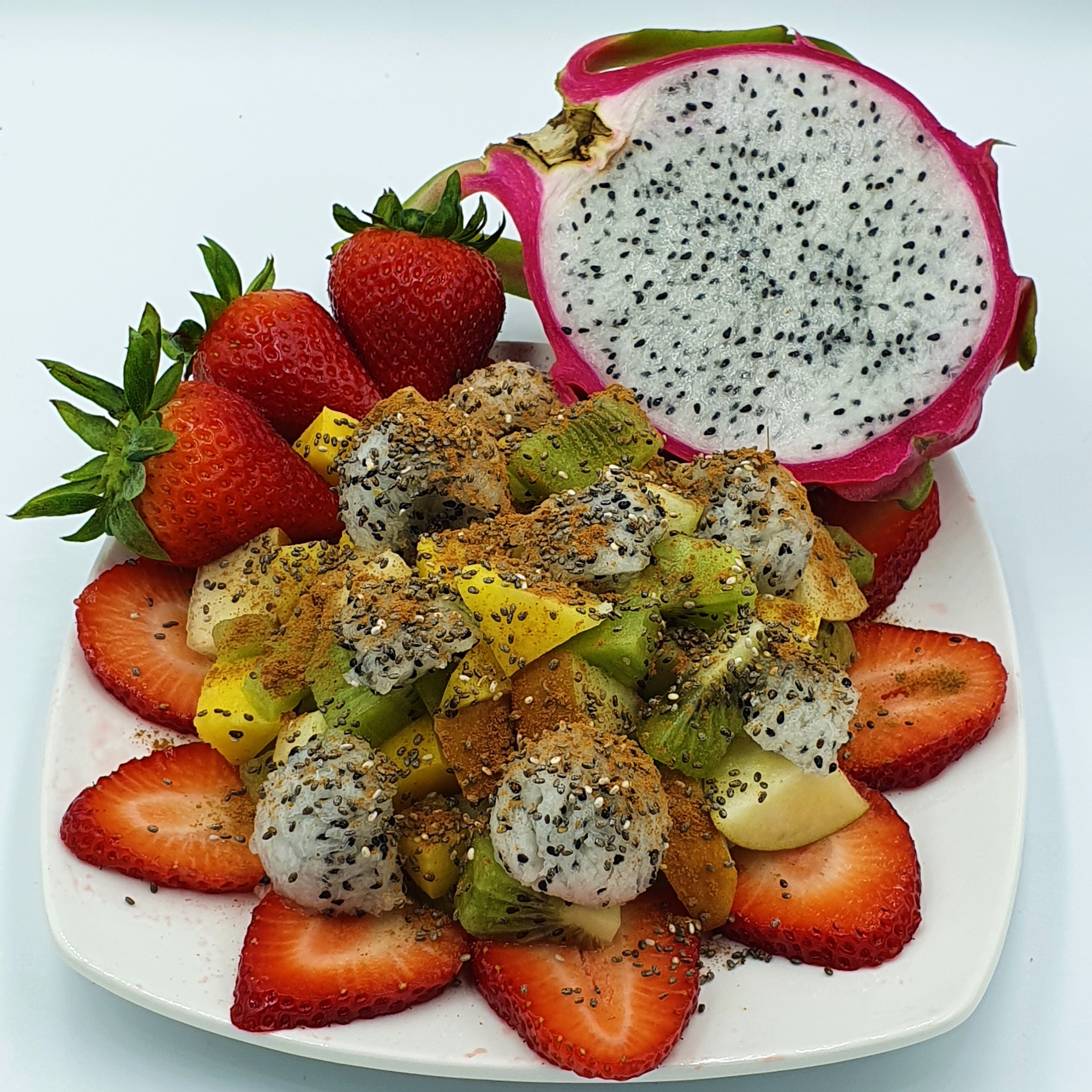 https://0201.nccdn.net/1_2/000/000/090/6bd/pitaya-fruit-salad-.jpg