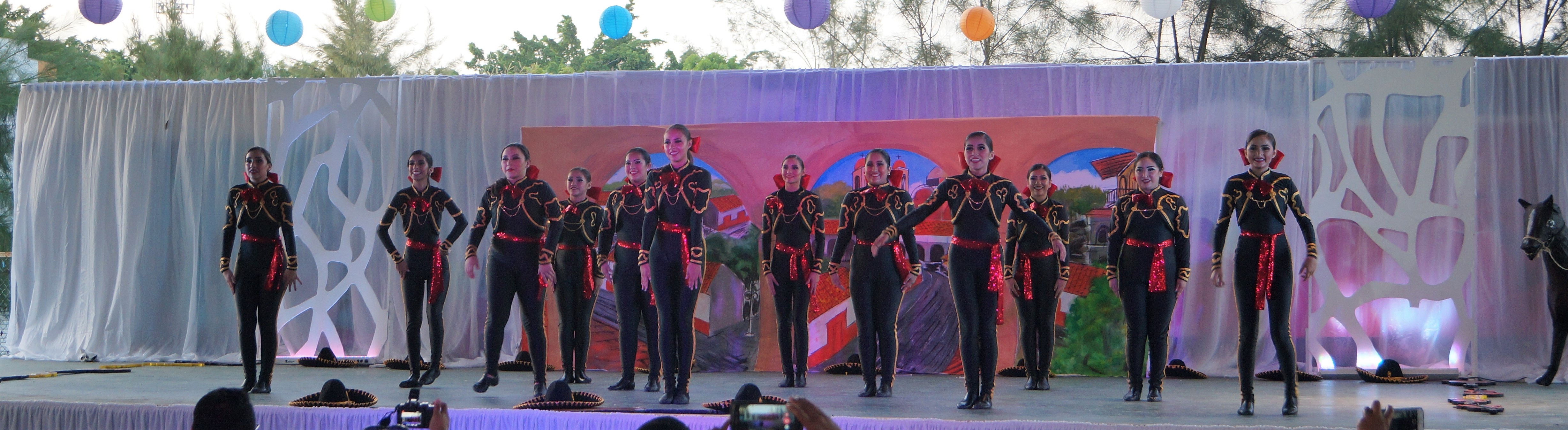 BAILE MODERNO
10 DE JUNIO 2017