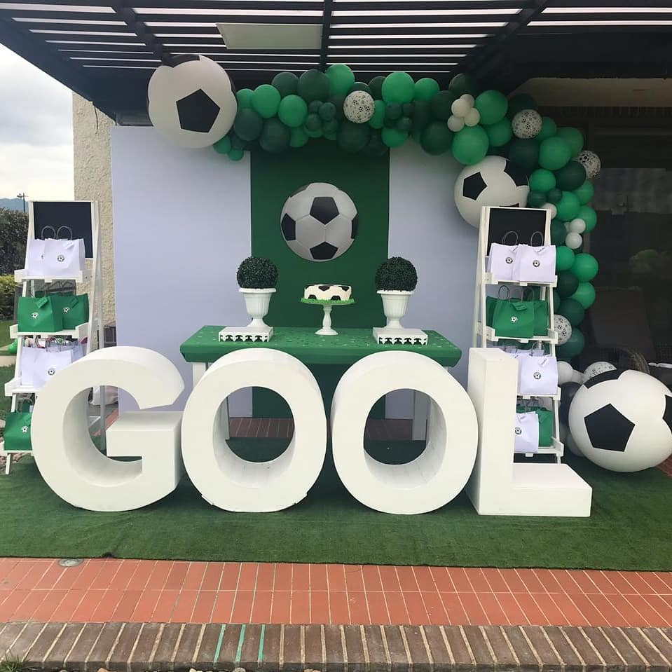 Cada letra en Alquiler
Medidas 80cm de Altura
40cm Profundidad
$25.000