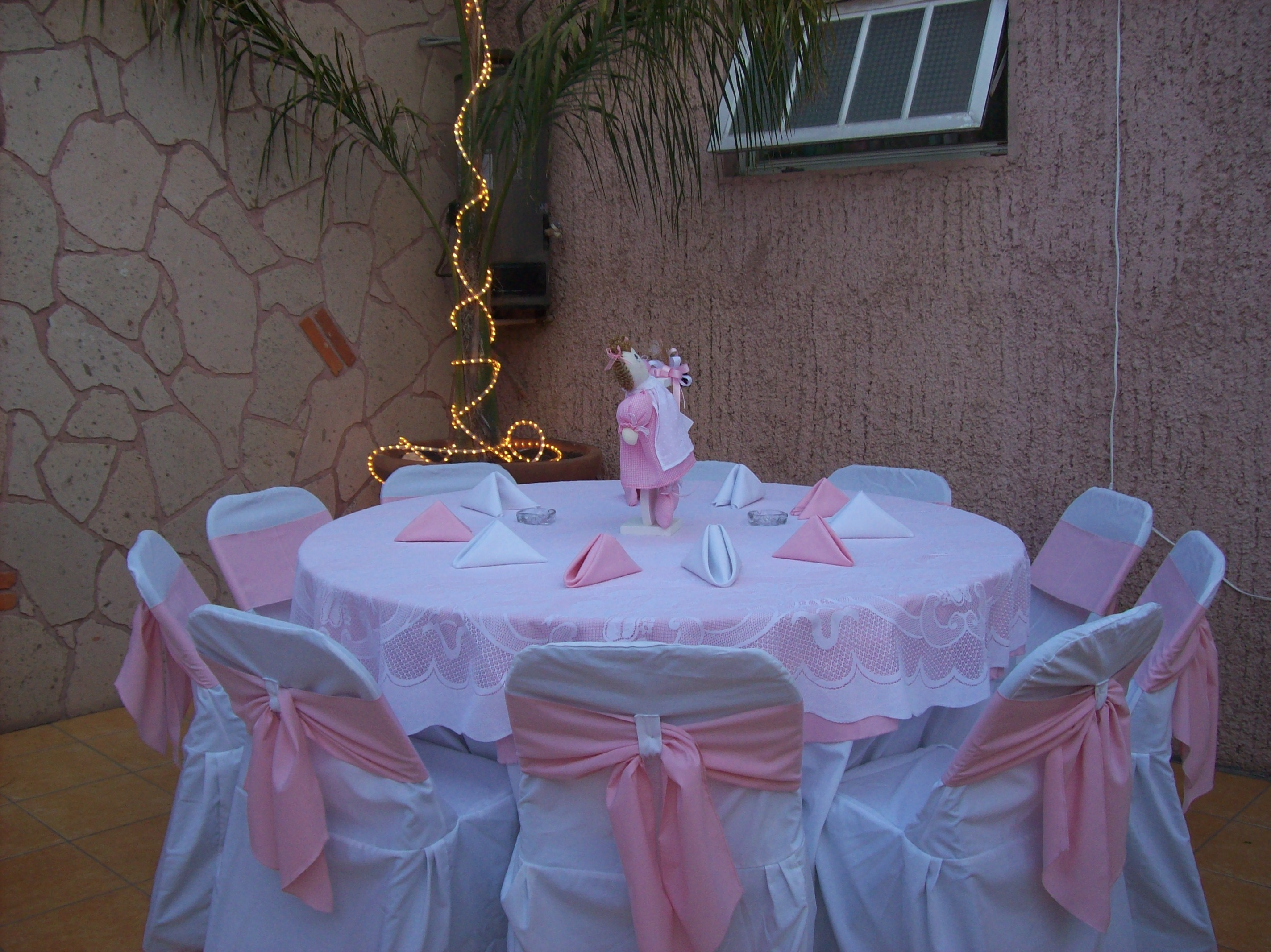https://0201.nccdn.net/1_2/000/000/091/b24/casa-de-chata-rosa-005-2848x2134.jpg