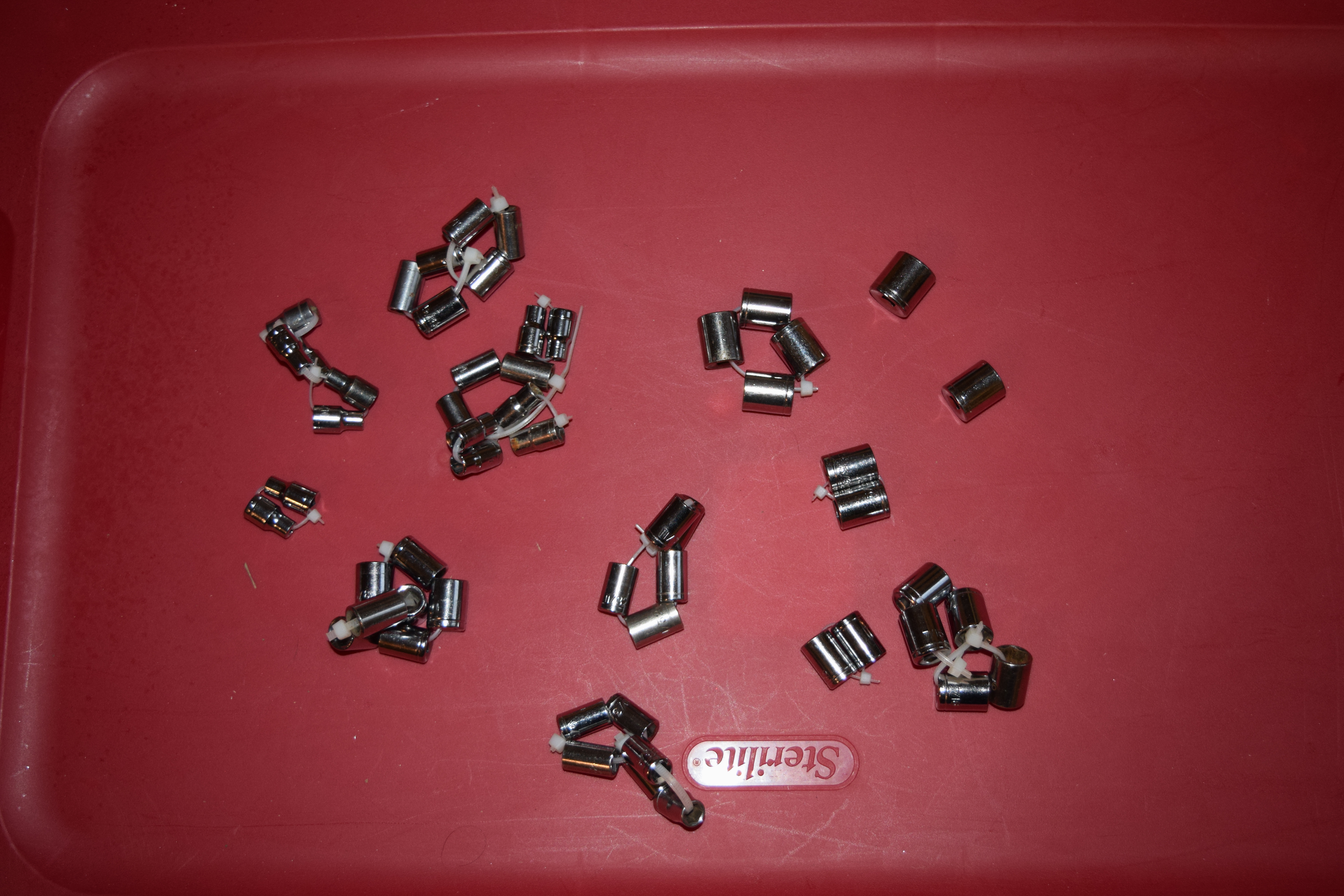 1/4" Drive SAE Sockets (5/32 x2, 3/16 x5, 7/32 x2, 1/4 x7, 9/32 x6, 5/16 x6, 11/32 x5, 3/8 x7, 13/32 x2, 7/16 x5, 15/32 x2, 1/2 x4, 17/32 x1, 9/16 x1)