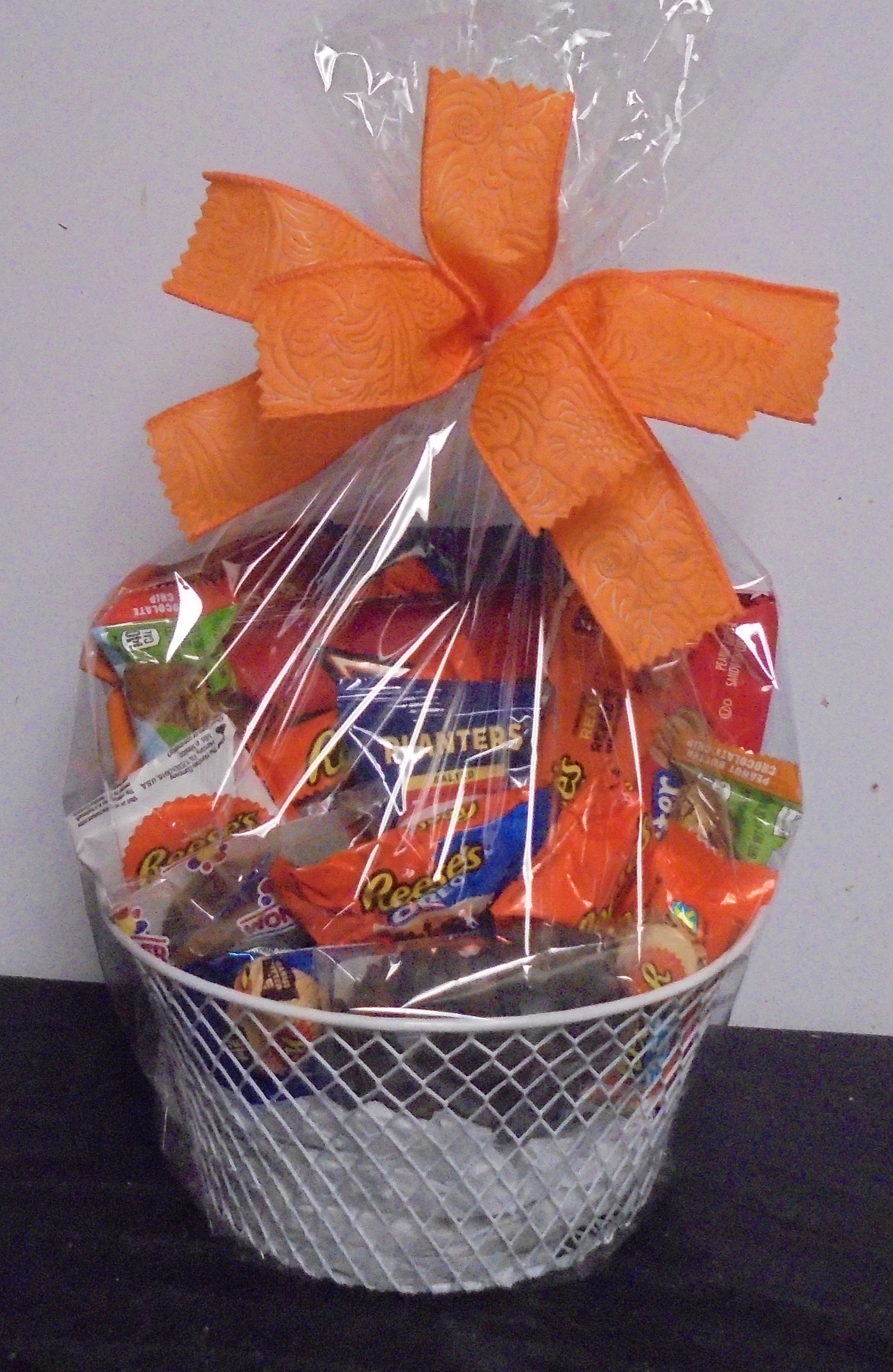 (8)  Goodie Basket
$35.00