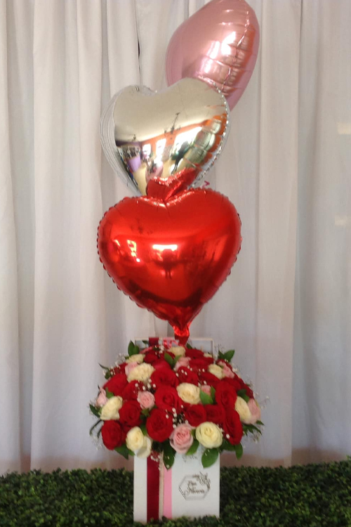 https://0201.nccdn.net/1_2/000/000/096/535/rosas-floreria-arreglos-con-globos.jpg