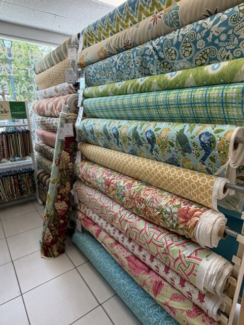 https://0201.nccdn.net/1_2/000/000/096/c58/showroom1.jpg