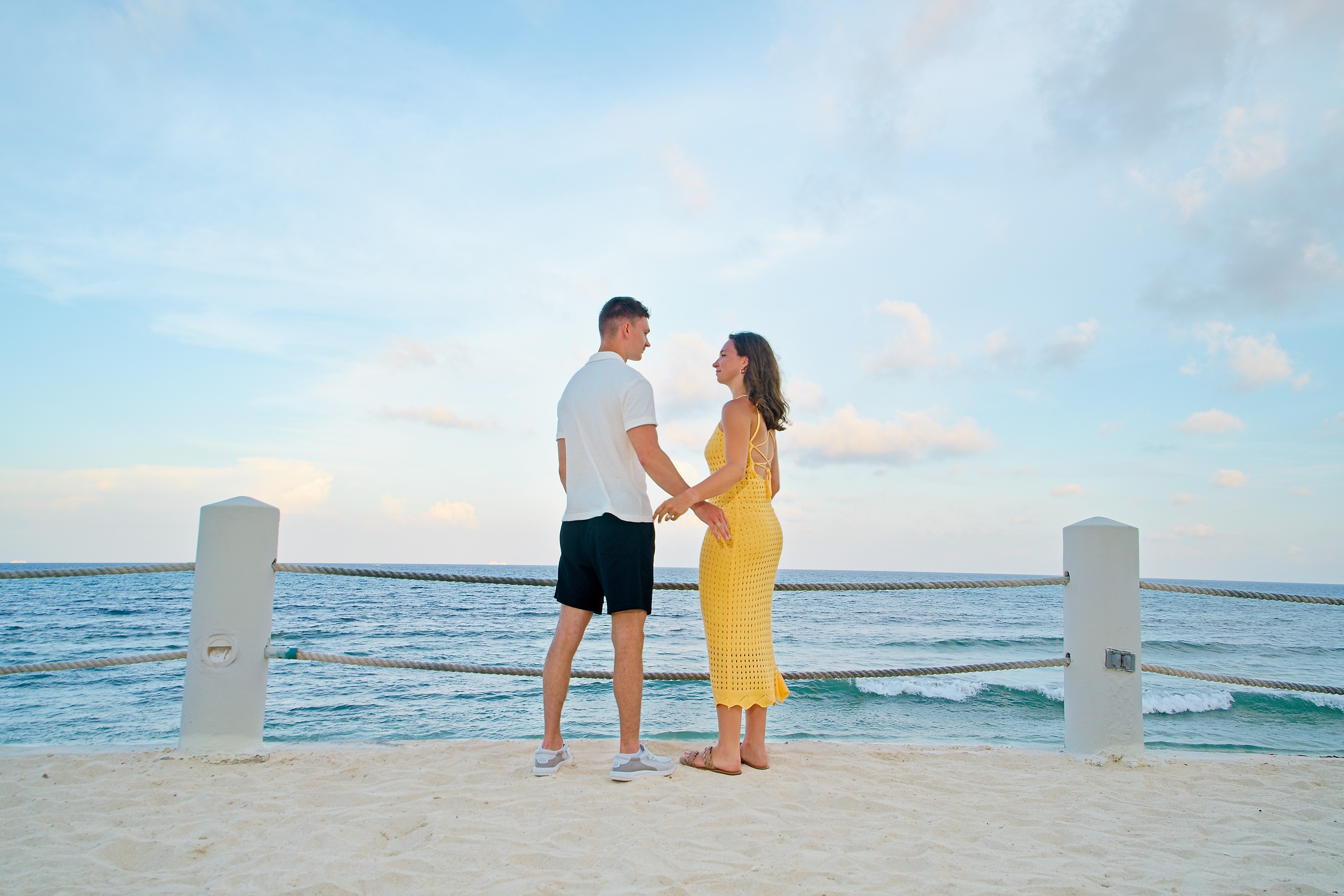 https://0201.nccdn.net/1_2/000/000/096/e18/engagement-moment-captured-%E2%80%93-proposal-photos24.jpg
