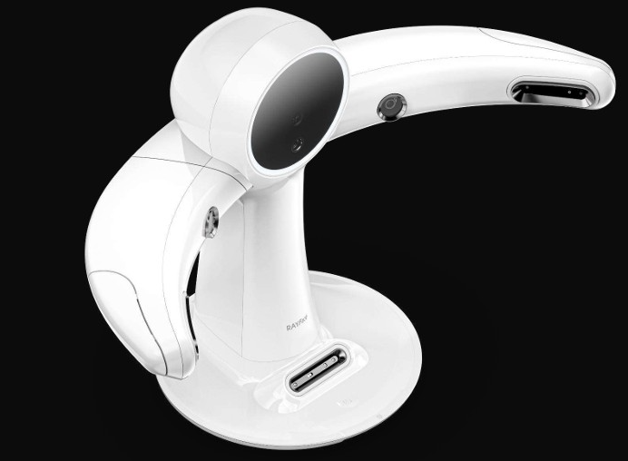 Sala de hospital moderna con escáner de resonancia magnética y equipamiento médico avanzado.