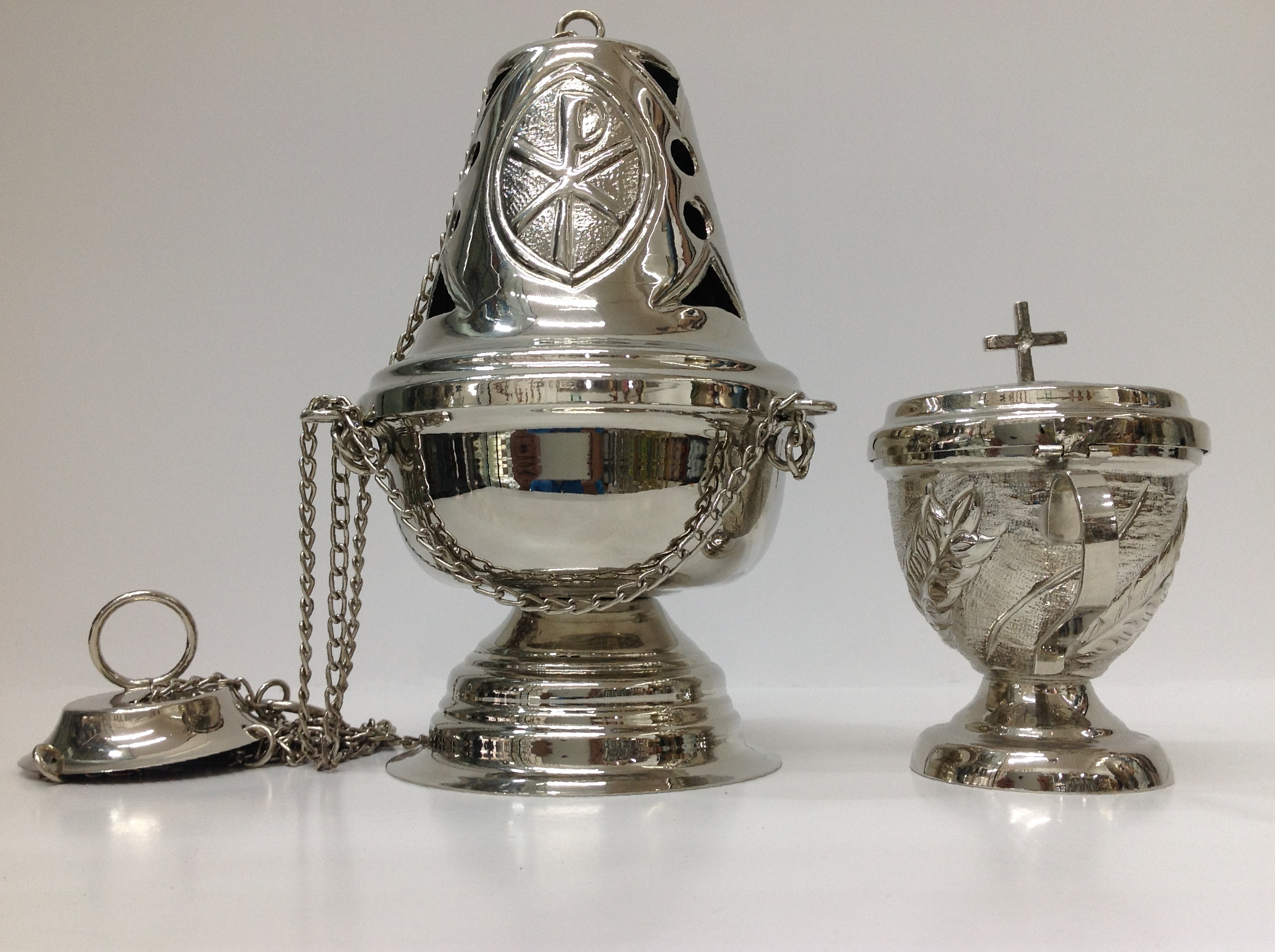 INCENSARIO DE LATÓN CON BAÑO DE NÍQUEL