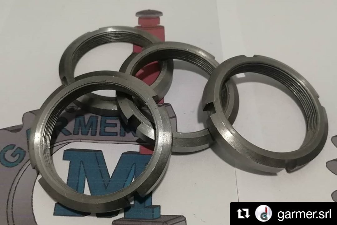 TUERCA DE SEGURIDAD TIPO ARAÑA EN ACERO INOXIDABLE 