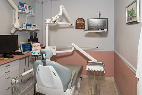 Dental Clinic 4