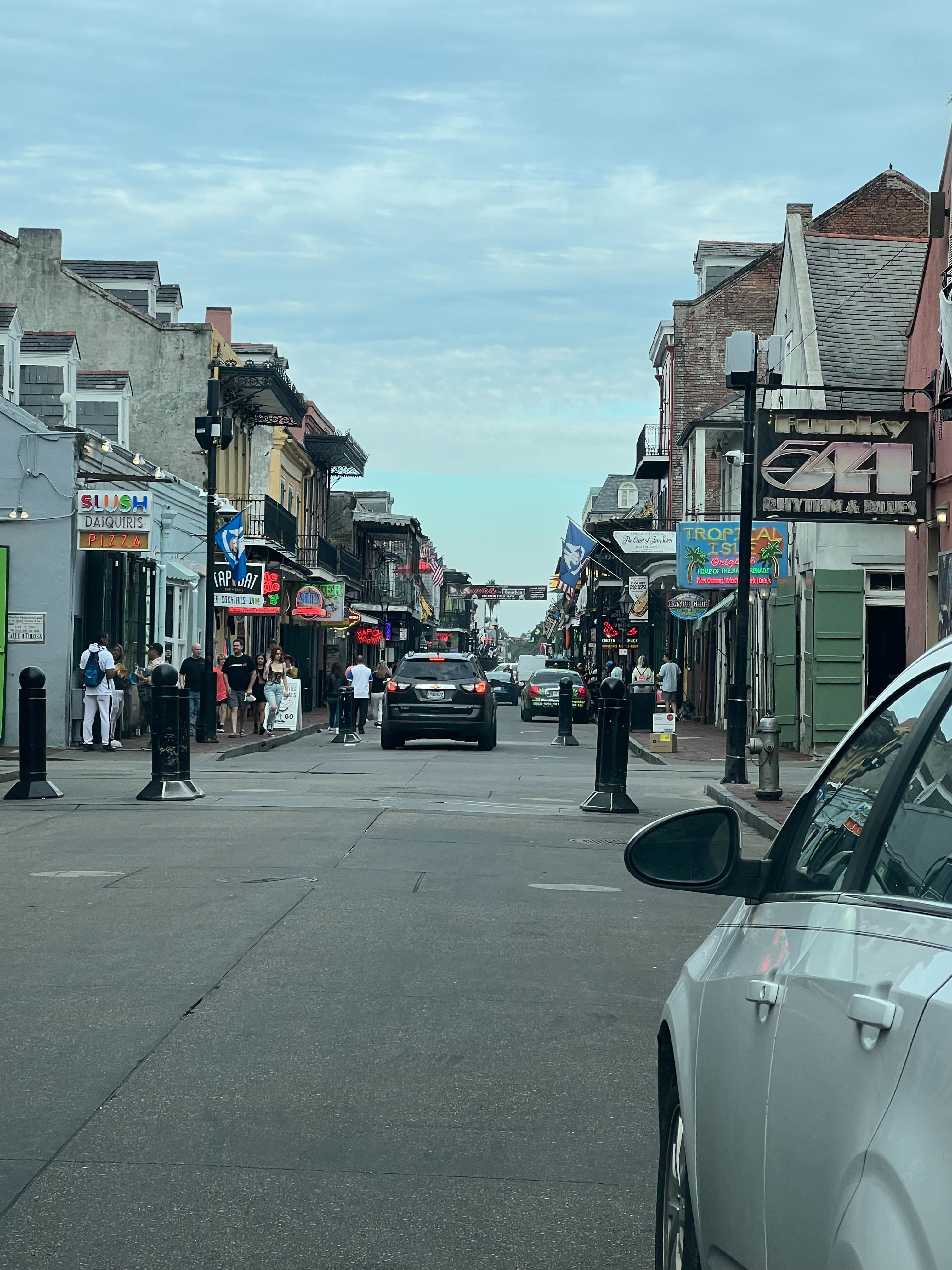 https://0201.nccdn.net/1_2/000/000/098/916/new-orleans-order-54.jpg