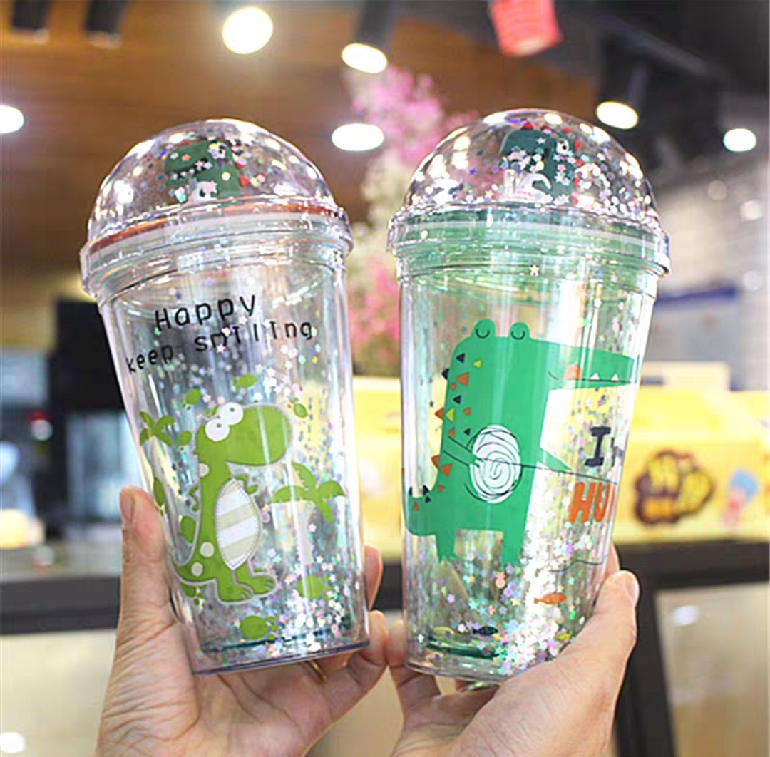 BW-25
VASO DE DINOSAURIO CON MUÑECO
CAPACIDAD DE 430 ml