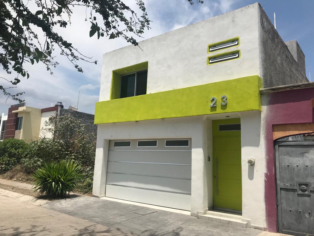 Fracc. Puerta del Sol C. Hércules 
$2,200,000.00