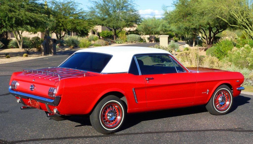 Nice paint and body, no accidents, no rust, nice top!