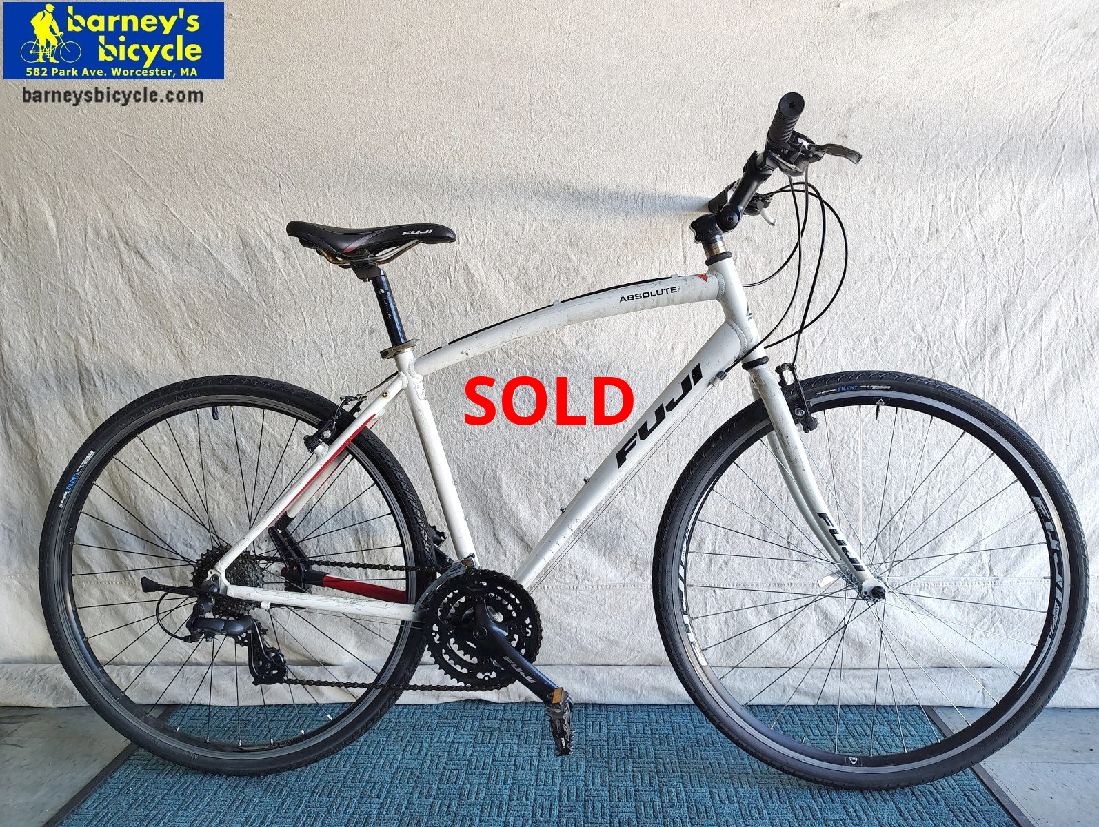 Fuji Absolute 3.0
Frame Size: 19" LG / Rider Height: 5'9-6'0
Price: $379.00 (Professionally Tuned)
