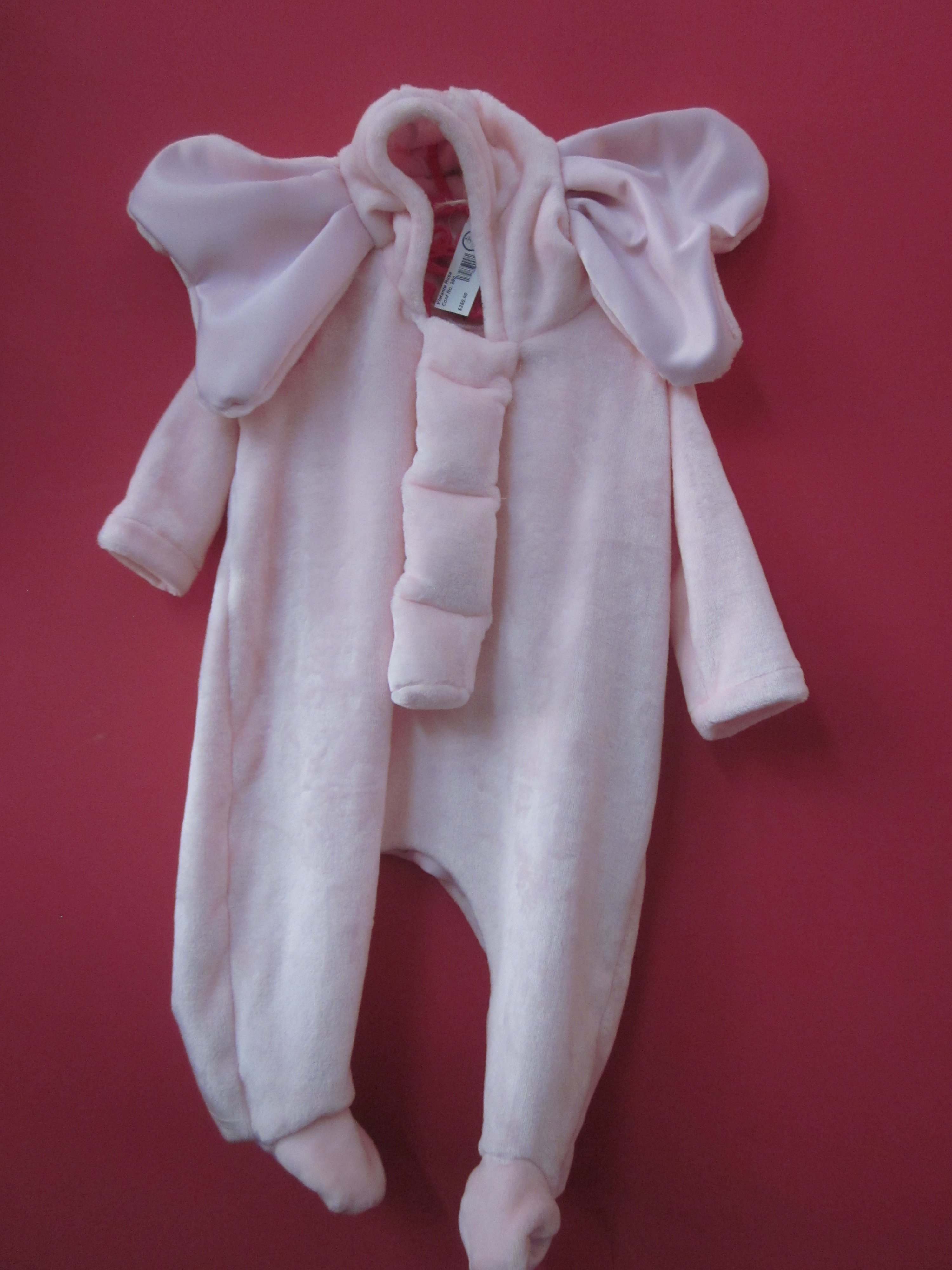 ELEFANTE ROSA
CONFETTI 7500386   NO. 280
$493.75