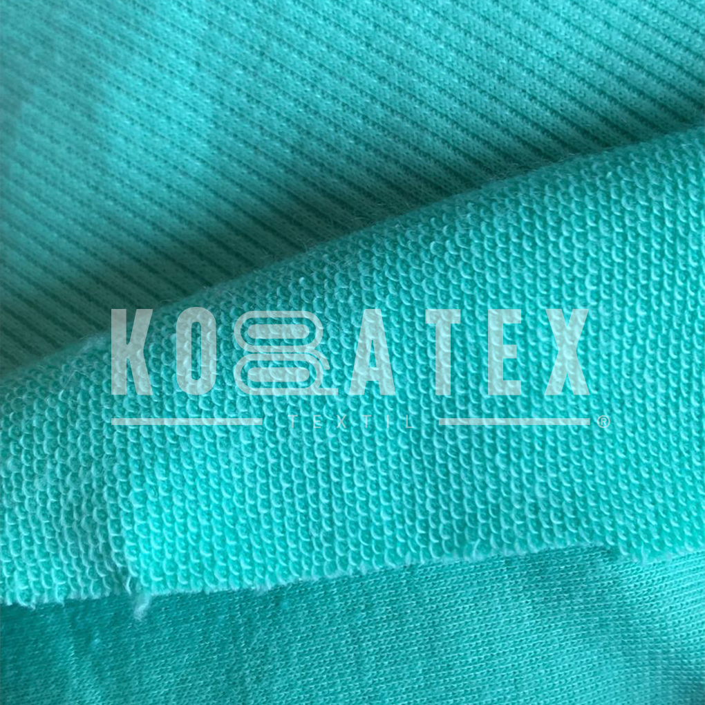 FRENCH TERRY CON CÁRDIGAN AL TONO