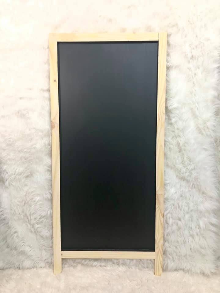 Tablero de piso Gigante 
Medidas: 
1.30 Alto x 60cm Ancho externo 
52cm Ancho Interno
Precio de alquiler $ 60.000
sin personalizar.
 