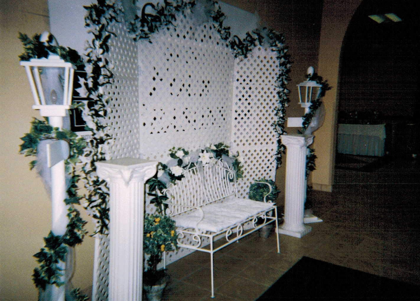 Fruechte Room - entrance white decor