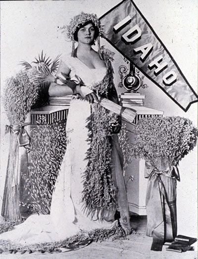 1911 Harvest Festival Queen, name unknown