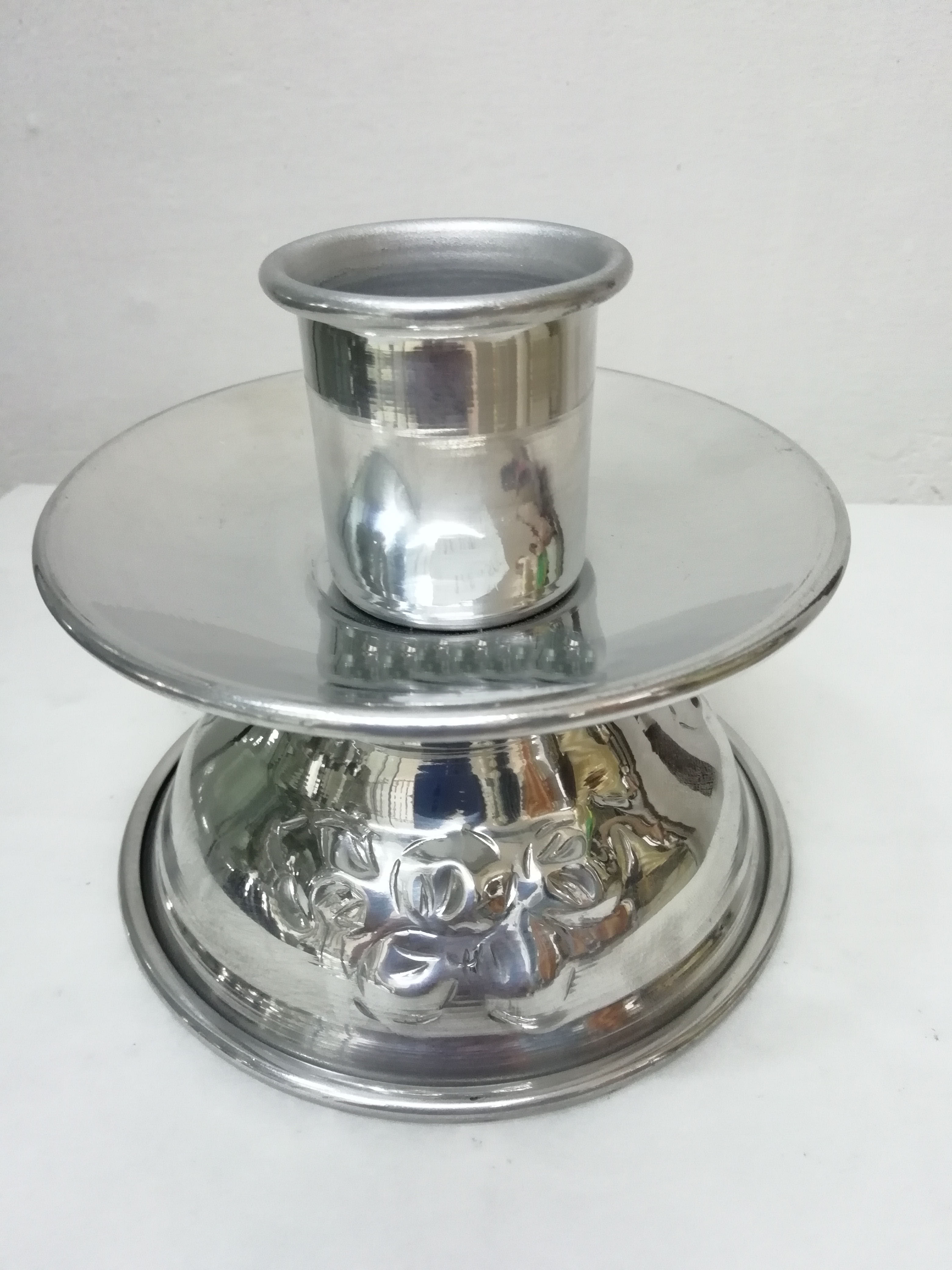 CANDELERO ALUMINIO 1 1/2"

preguntar por existencias.