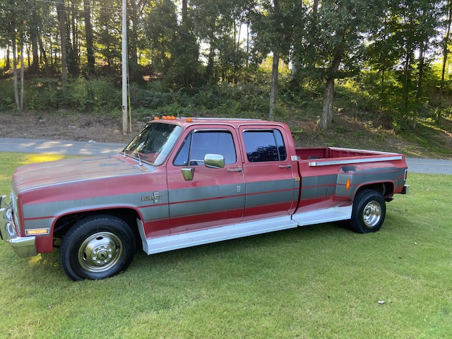 1983 Silverado 3+3 Dually 
Clean Solid Local Truck 