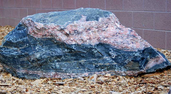 4572 - Granite Boulders