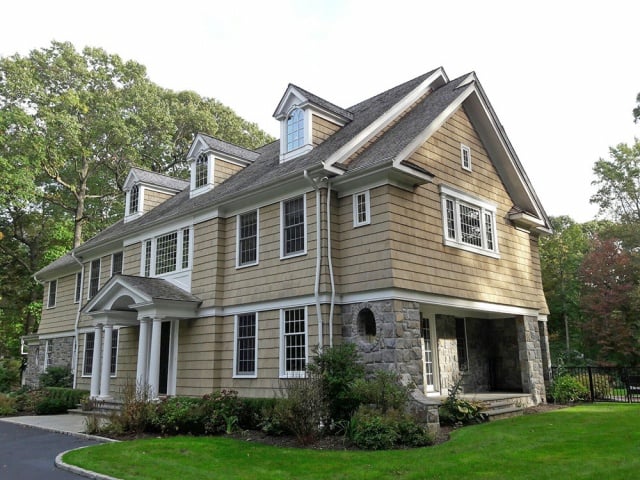 https://0201.nccdn.net/1_2/000/000/09d/018/HouseWithNewArchitecturalDesign-640x480.jpg