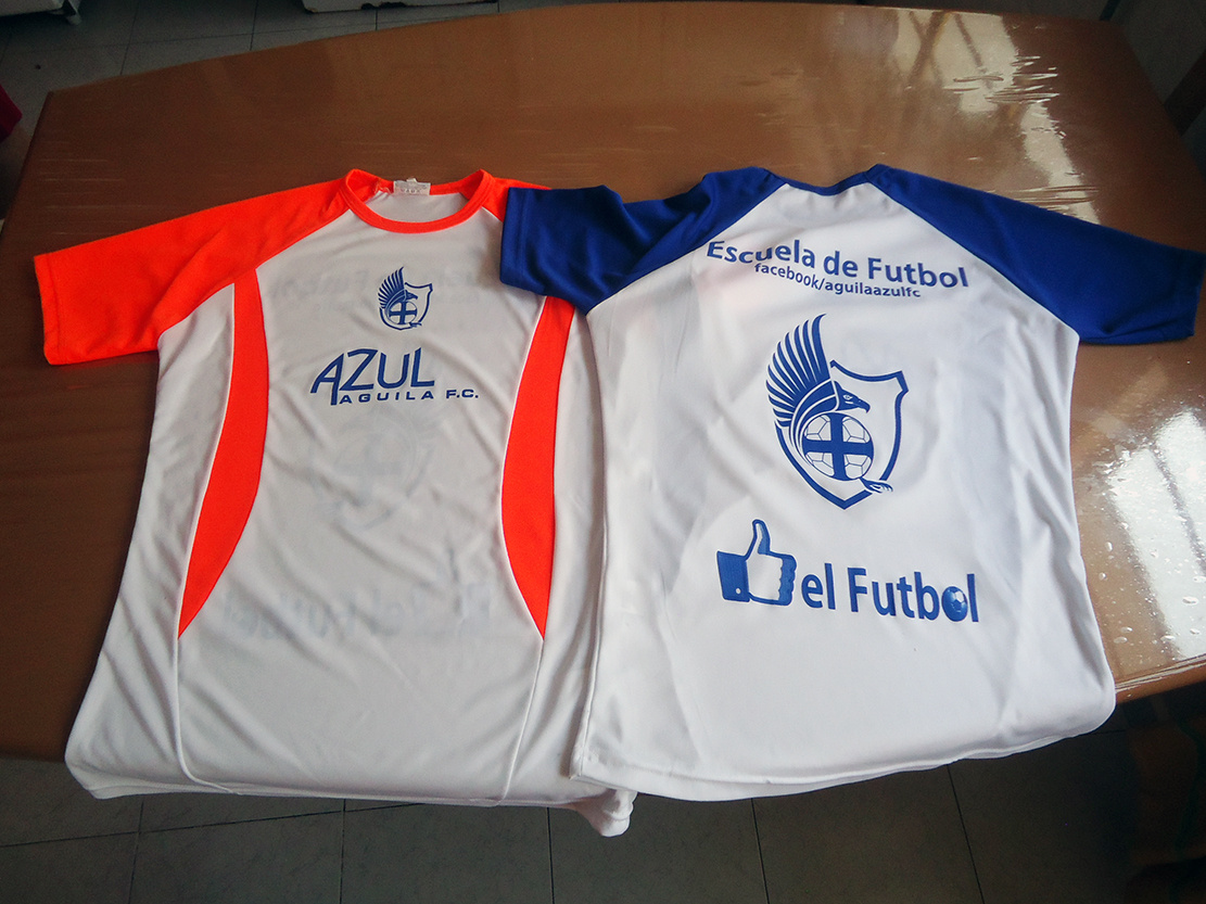 https://0201.nccdn.net/1_2/000/000/09d/ed4/playeras1-1111x833.jpg