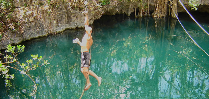 REFRESCATE EN UN CENOTE MAYA ¡¡