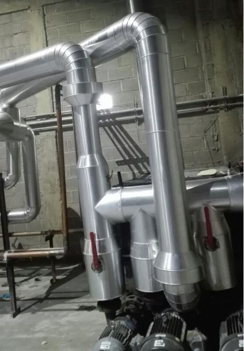 Imagen 4. Sistema de agua helada. Chiller Plastifar. Poliuretano. Aluminio Liso